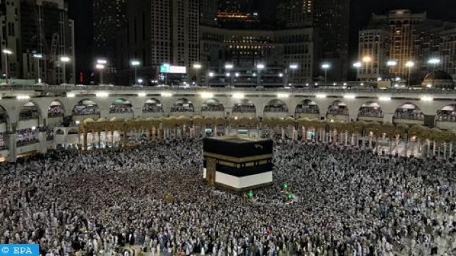 السعودية تطلق منصة إلكترونية لتقديم طلبات العمرة شخصياً