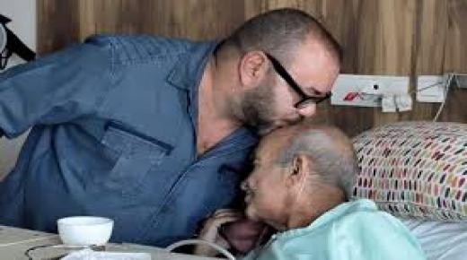 الوزير الأول الأسبق عبد الرحمان اليوسفي في ذمّة الله