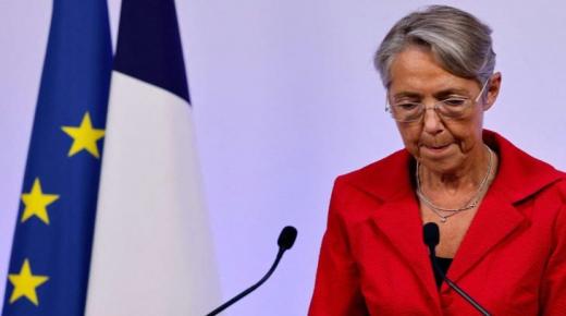 رئيسة الوزراء الفرنسية: نتيجة الانتخابات البرلمانية “خطر على البلاد”..