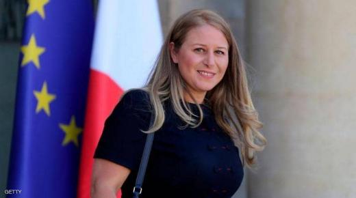 تعرّف على ابنة مدينة وجدة نادية حي التي تم تعيينها وزيرة في الحكومة الفرنسية الجديدة..