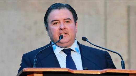 السفير الأمريكي الجديد لدى المغرب يؤدي القسم أمام نائب رئيس الولايات المتحدة جي دي فانس