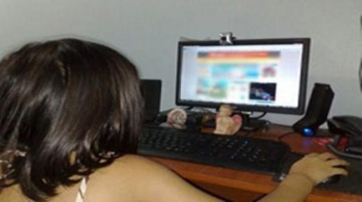 المغازلة عبر الإنترنت ترتقي إلى الخيانة الزوجية