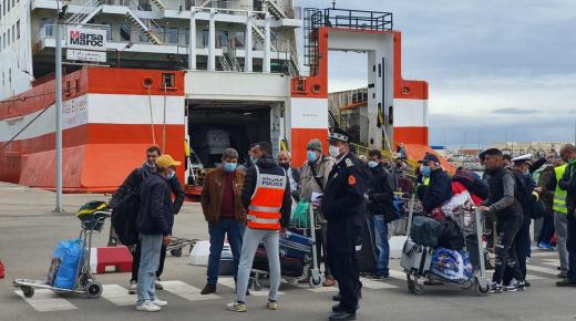 بني أنصار..إحباط محاولة تهريب ما يناهز 13 كيلوغراما من سبائك الذهب على متن سيارة تحمل لوحات ترقيم مسجلة بالخارج