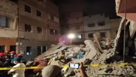 فاس..إنهيار منزل من 6 طوابق يخلف قتلى و مصابين