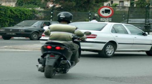 يمتطي دراجة نارية ويتحرش بالنساء.. الأمن يوقف شخصا..