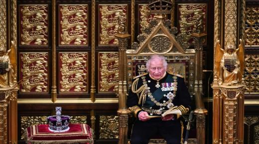 الامير تشارلز يخلف الملكة إليزابيث الثانية ملكاً على بريطانيا￼