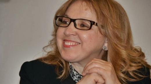 تعيين الاعلامية صباح بنداود مديرة مكلفة بالإذاعات الجهوية..