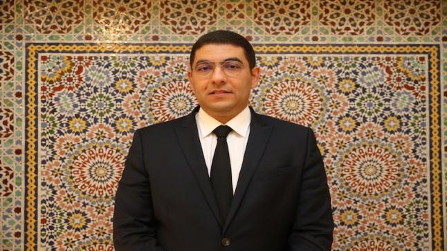 تفاخر المدعو “طوطو” بتناول المخدرات أمام كاميرات مهرجان بالرباط.. مطالب لوزير الثقافة بتقديم استقالته..