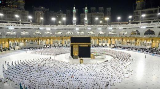 هذه حقيقة تساقط الثلوج بالحرم المكي￼