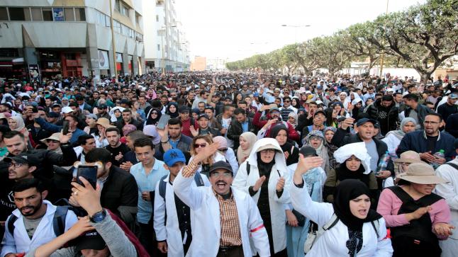 تنسيقية أساتذة التعاقد تفضح “مغالطات وتضليل”وزارة أمزازي بخصوص الدخول المدرسي”الناجح”..