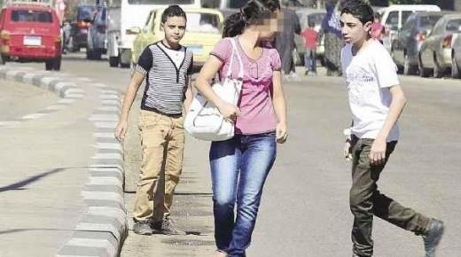 التحرش الجنسي: العنف الرئيسي الممارس ضد المرأة في الأماكن العامة..