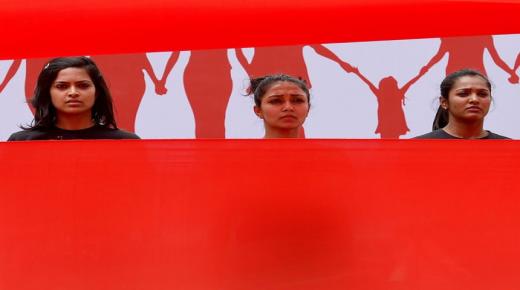 الفتيات أكثر تعرضاً للانتهاكات الجنسية والتمييز التعليمي￼