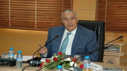 والي جهة الشرق وعمدة المدينة والجمركي ومحل الميكانيكا .. أو عندما يصنع المسؤولون الفاشلون الفوضى بمدينة الألفية وعاصمة الثقافة العربية ..