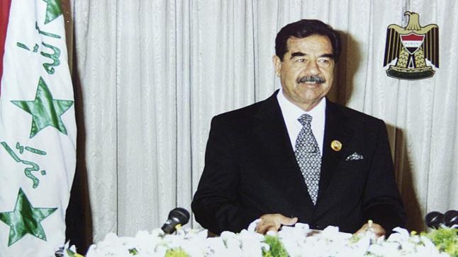 رئيس سابق للاستخبارات البريطانية: شيراك تلقى الملايين من صدام لقاء معارضته لغزو العراق