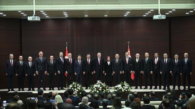 أردوغان يعلن عن تشكيلة حكومته الجديدة..