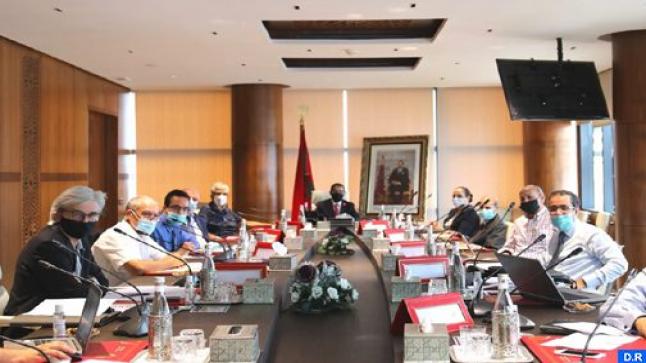 العثماني يلتقي باقتصاديين وخبراء مغاربة لتدارس سبل مواجهة تداعيات جائحة كورونا..