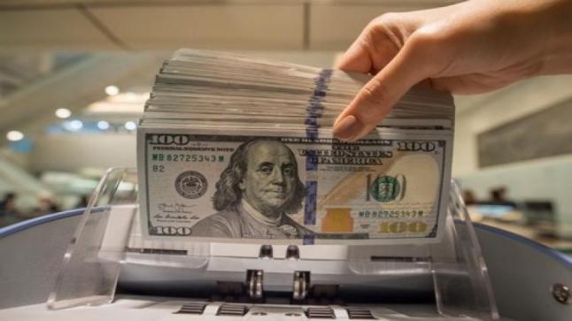تحسن سعر صرف الدرهم أمام الدولار بـ0,8 في المائة ..