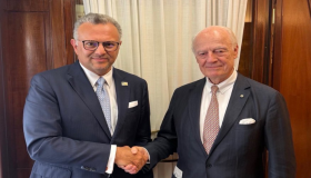 مستشار ترامب يلتقي دي ميستورا في واشنطن ويؤكد أن الحكم الذاتي تحت السيادة المغربية هو “الحل الوحيد”..