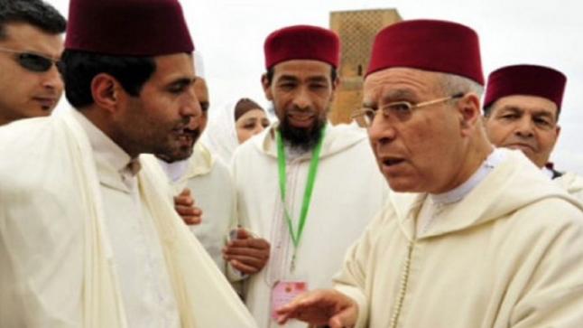 صرف إعانات عيد الأضحى للقيمين الدينيين