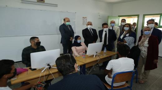 رسميا.. انطلاق عملية تلقيح أزيد من 3 ملايين تلميذ بالمغرب ضد “كورونا”..