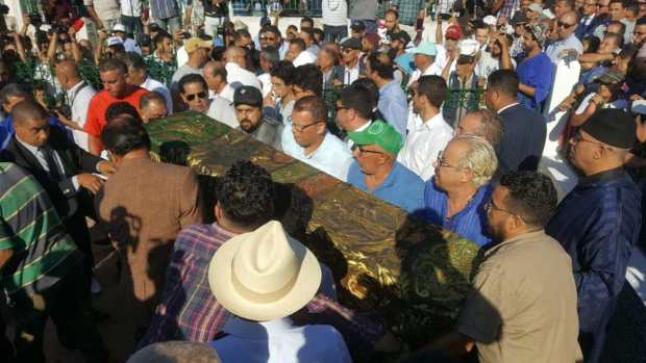 تشييع جثمان الفنانة القديرة أمينة رشيد في موكب جنائزي مهيب ..