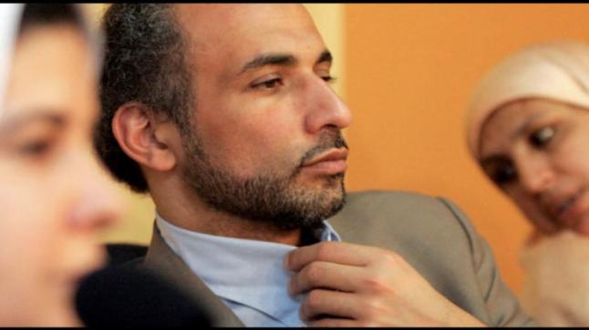 مواجهة بين الداعية الاسلامي طارق رمضان وسيدة تتهمه باغتصابها ..