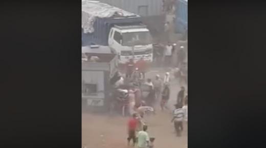 السلطات الأمنية توقف 20 شخصا من بينهم قاصرين في عمليات سرقات ممنهجة من سوق لبيع الأغنام..