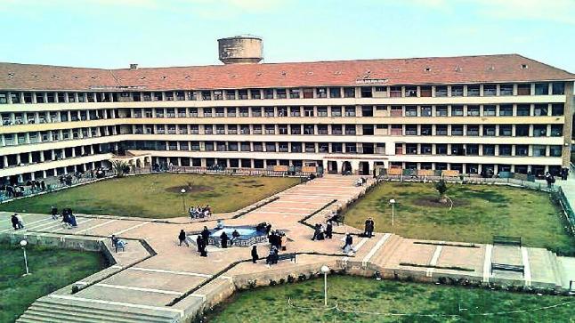 جامعة فاس تُعلن تأجيل الإمتحانات بسبب فيروس كورونا..