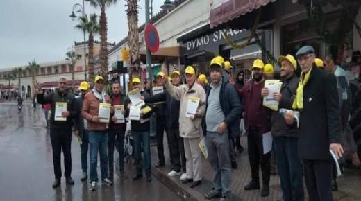 “وجدة يا نوارا خرجوا عليك الشفارة”..شعار رفعته نقابة “السديتي” في جولة ميدانية مسائية بشوارع المدينة تحضيرا للإضراب العام