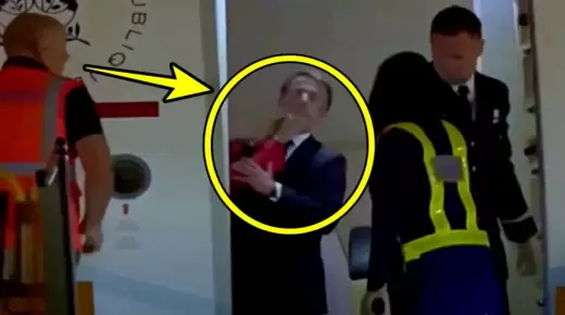 على المباشر..”ماكرون” يتلقى صفعة قوية على الوجه من زوجته ..