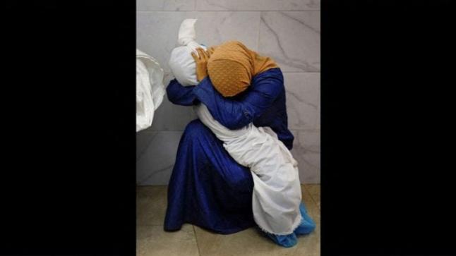 صورة من غزة تفوز بجائزة أفضل صورة صحافية عالمية في 2024.. خسارة لا يمكن تصورها
