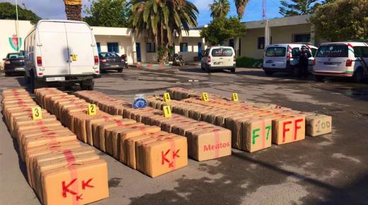 صيد ثمين.. حجز أزيد من 5 أطنان من “الشيرا” وتوقيف 3 متورطين..