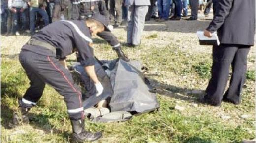 الأمن يفك لغز العثور على جثة شاب مغطى بالحجارة ويعتقل القاتل..