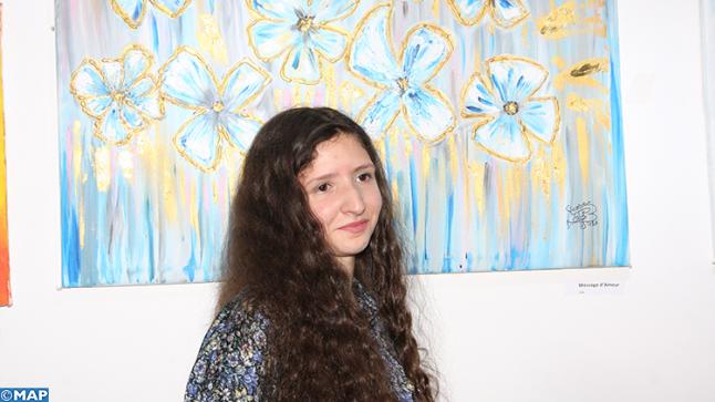 عرض أعمال الفنانة التشكيلية الشابة عائشة بنجلون بالمعهد الفرنسي بوجدة..