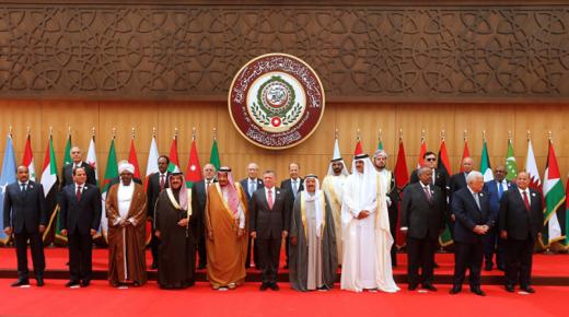 فورين بوليسي”: أنظمة عربية تتحالف مع “اليمين” في الغرب لتغذية الإسلاموفوبيا