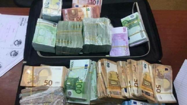 جمارك ميناء بني انصار تُحبط محاولة تهريب 48 ألف أورو