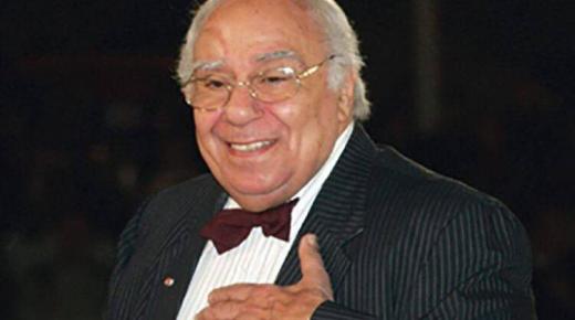 الموت يخطف الممثل المغربي حمادي عمور بعد مسيرة فنية حافلة بالعطاء..