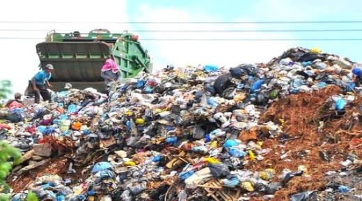 الحكومة تغلق المطارح العشوائية في أفق 2034..