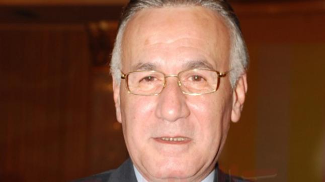 وفاة الممثل الكبير عزت أبو عوف بعد صراع مرير مع المرض