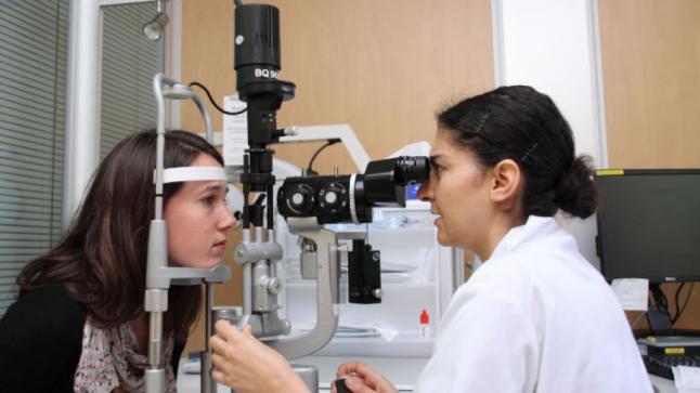 أطباء العيون يستنكرون استبعادهم من حملة “حوادث السير”