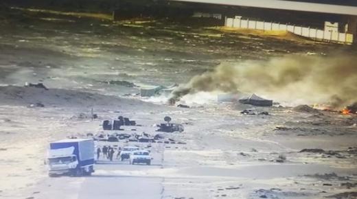 شاهد… لحظة فرار عناصر البوليساريو بعد تدخل القوات المسلحة الملكية المغربية بمنطقة الكركرات ..