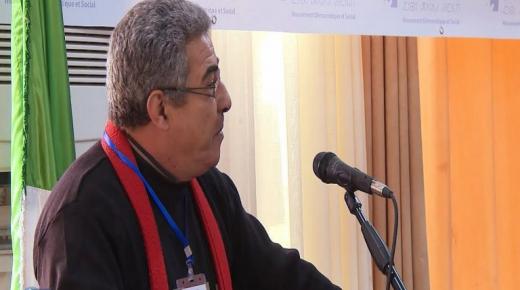 جدل في الجزائر بعد وفاة زعيم يساري نتيجة الإهمال الطبي