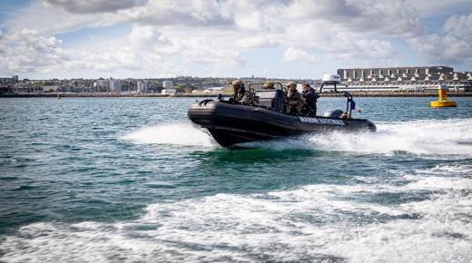 البحرية الفرنسية تصادر 2.4 طن من الكوكايين