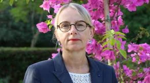 في ظل الأزمة السياسية بين البلدين..سفيرة فرنسا تغادر منصبها بالمغرب