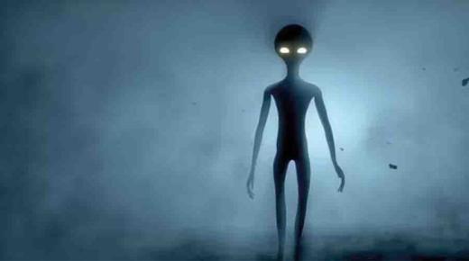 من غرور البشر أن نعتقد أننا وحدنا.. عالمة بريطانية مختصة تؤكد وجود كائنات فضائية خارج الأرض..