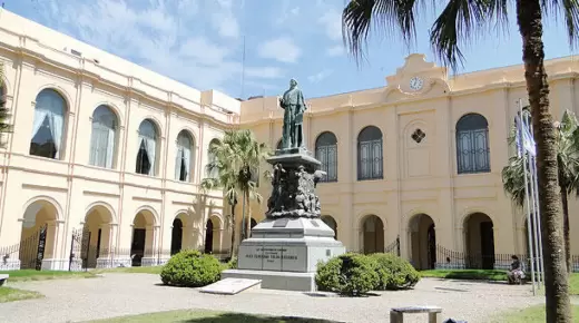 إطلاق كرسي “فاطمة الفهرية” للعلاقات الإسبانية المغربية في قرطبة