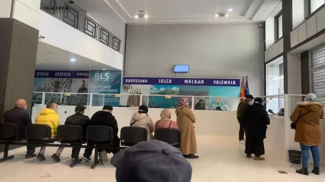 قضية احتكار مواعيد الحصول على التأشيرة الإسبانية من طرف السماسرة تصل إلى البرلمان..