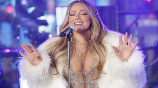 ماريا كاري تحيى أول حفل لها في السعودية بحضور جماهيري كبير- (فيديو)