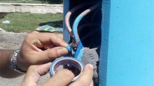 منتخبون يسرقون الكهرباء ورجال الدرك يدخلون على الخط..