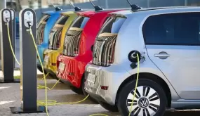 صناعة السيارات الكهربائية.. المغرب يقترب من التفوق على إسبانيا